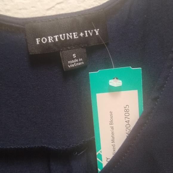 Pink Clover Lighting Zip Detail Tank - Picture 3 of 7